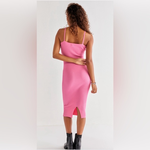 New Francesca’s Sherisse Pink Fitted Midi Dress - Picture 3 of 5